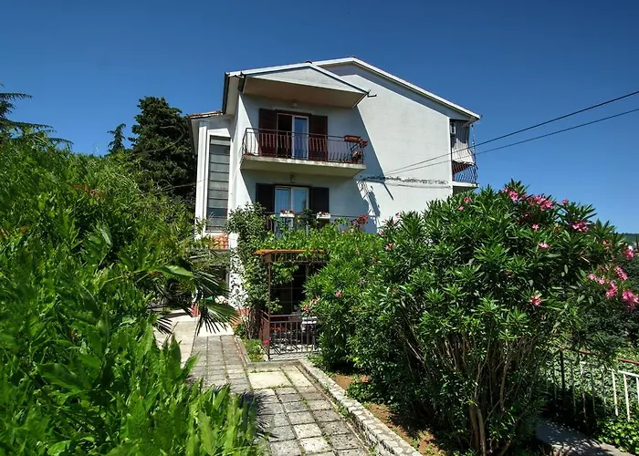 Lena Opatija