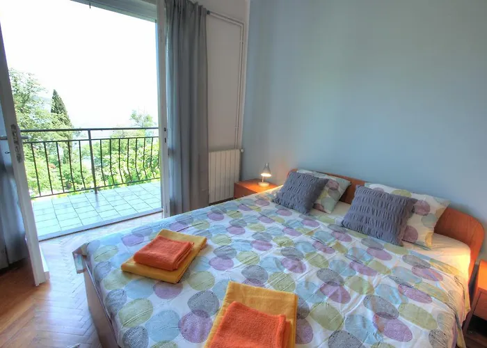 Lena Apartmán *